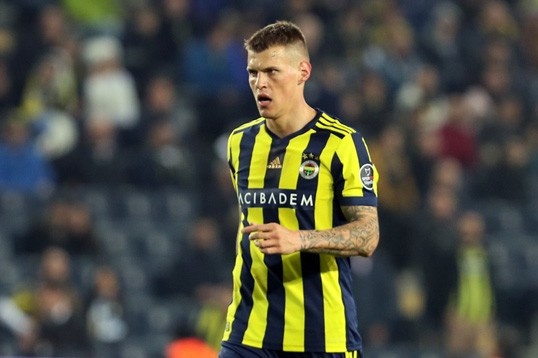 Martin Skrtel'ın menajeri Karol Csonto, Slovak basınına yıldız oyuncunun Fenerbahçe'den ayrılabileceğini söyledi. (Sporx)