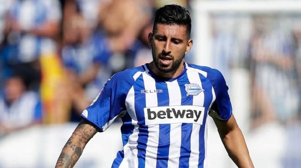 Fenerbahçe’nin Alaves’te forma giyen Guillermo Maripan’u istediği iddia edildi. 24 yaşındaki oyuncu, Fener’e yeşil ışık yaktı. (Star)