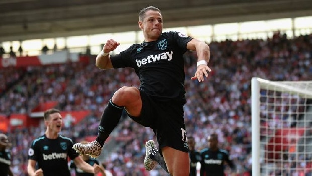 West Ham’ın golcüsü Chicharito’ya senelik 3 milyon Euro öneren Galatasaray, oyuncunun menacerinin 4 milyon Euro’da diretmesi sonrası teklifi artırdı. Cim Bom yıllık 3.5 milyon Euro’yu gözden çıkarttı. (Fanatik)