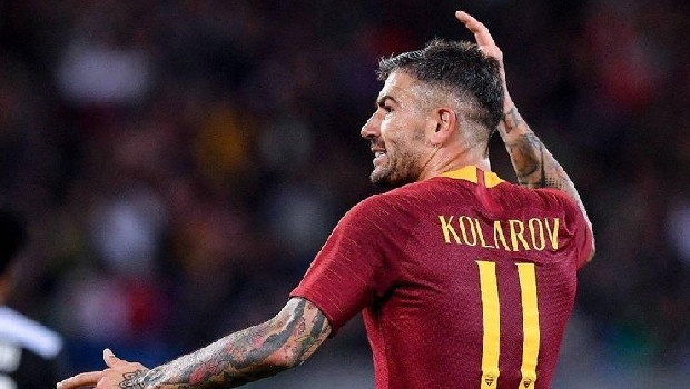 Roma teknik direktörü Fonseca Fenerbahçe’nin gündemindeki futbolcuyla bir görüşme gerçekleştirdi, Kolarov’un bunun ardından takımda kalmaya karar verdiği ortaya çıktı. (Skorer)