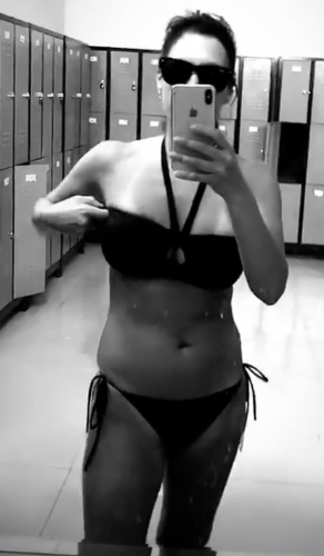 Spor salonundan çektiği bir videoyu paylaştı.