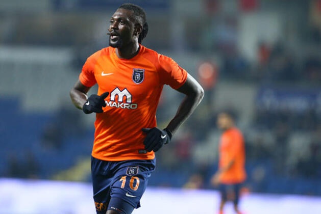 Gözler ise Fırtına’nın forvet adaylarına çevrildi. Ahmet Ağaoğlu ve kurmayları, Wilfried Bony, Simon Terodde ve Emmanuel Adebayor ile olan görüşmelerini sıklaştırdı.