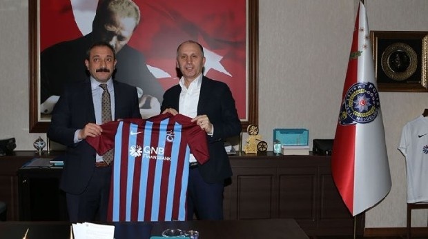 Muharrem Usta
Mevcut başkan Muharrem Usta’nın bir sonraki seçimde aday olma ihtimali oldukça düşük. Özellikle listesinden istifalar yaşandıktan sonra ciddi şekilde yıpranan Başkan Usta’nın, erken seçime gitme düşüncesi olmadığı ve olağan seçime kadar takımı ekonomik olarak rahatlatmak istediği konuşuluyor.