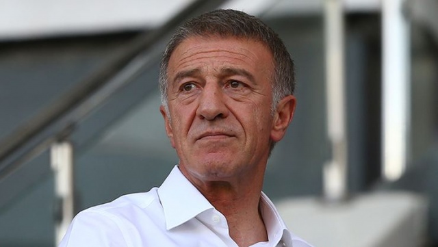 "Haber ajanslara düştüğünde aklıma Ahmet Ağaoğlu geldi. Ne demişti Trabzonspor kulübü başkanı? “Burak Yılmaz’ı alacak para basılmadı...”