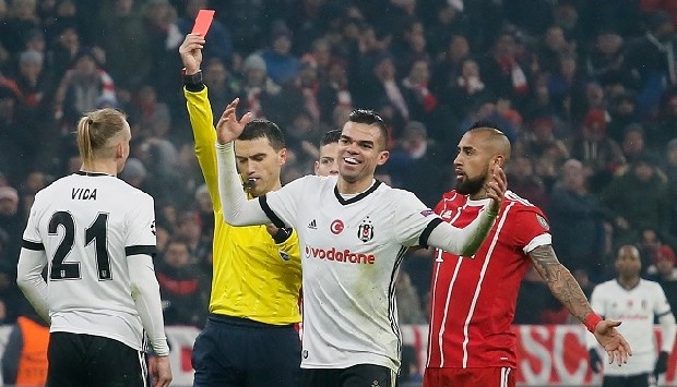 Pepe: Güneş, Portekizli stoperi ‘kırmızı karta çok yakın’ olduğu için hiç istemedi. Bunu da basın toplantısında itiraf etti.