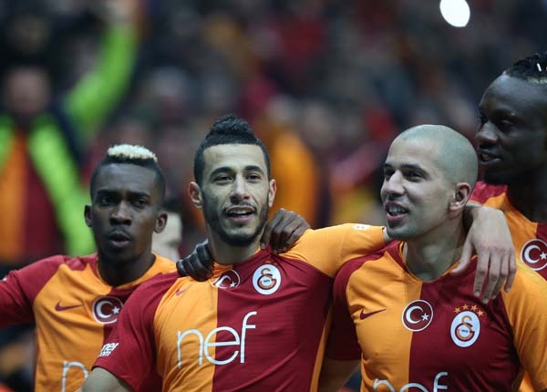 Yeni transfer Luyindama'nın 5 milyon euroluk zorunlu satın alma opsiyonu Haziran ayında devreye girecek ve sarıkırmızılı kulüp FFP'ye takılmamak için oyuncu satışı yapmak zorunda.