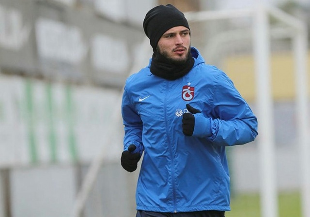 OKAY YOKUŞLU
Trabzonspor'un 24 yaşındaki milli yıldızı Okay Yokuşlu Alman ekiplerinin radarında ve sürekli izleniyor. WBA'dan resmi teklif aldı. 8 milyon euroluk teklif durumunda Trabzonspor, Okay Yokuşlu'nun ayrılmasına izin verecek.