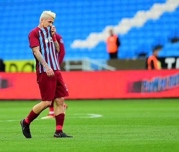 Slovak futbolcuya gelecek resmi tekliflerin ardından bordo-mavili kulübün kararını vereceği, tatmin edici bir fiyata ulaşılması durumunda ise Kucka'nın transferine onay verileceği belirtiliyor.