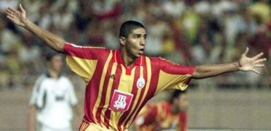 MARIO JARDEL
Porto'dan Galatasaray'a: 16 milyon Euro
Galatasaray'dan Sporting'e: 5 milyon Euro
ZARAR: 11 MİLYON EURO