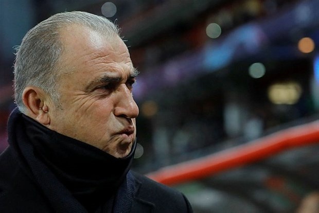 YILDIZI BARIŞMADI
Tecrübeli hoca, takımda birçok ismin biletini kesmeye hazırlanıyor.