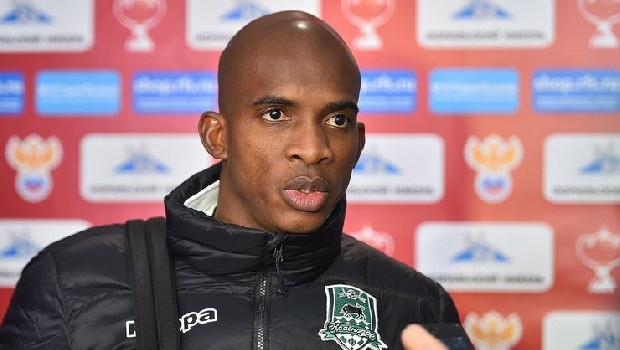 Rusya Ligi ekiplerinden Krasnodar forması giyen Charles Kabore'yi bir süredir takip eden Beşiktaş kurmayları, takımıyla sözleşmesi 30 Haziran'da bitecek olan 31 yaşındaki futbolcu için temaslarını sıklaştırdı. (Habertürk)