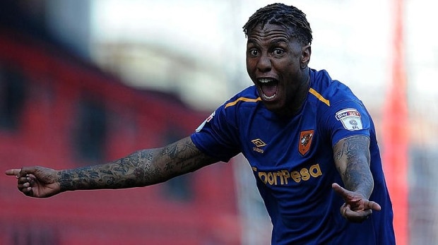 Golcü arayışlarına devam eden Fenerbahçe, şu anda bonservisi elinde olan Abel Hernandez ile masaya oturdu. (Star)