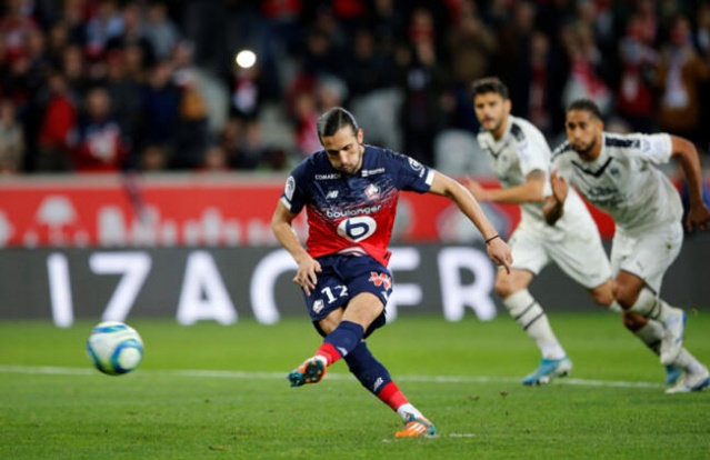 Milli futbolcu, en yüksek puanı alan futbolcu oldu. Eurosport Fransa’da da Yusuf Yazıcı’nın Lille’e galibiyet armağan ettiği ve geldiğinden bu yana en iyi performansını gösterdiği aktarıldı.