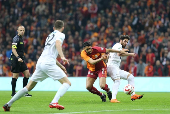 Tolga Ciğerci’nin 2017-2018 sezonu sonunda 8 milyon Euro bedelle serbest kalma maddesi bulunuyor. Bu bonservis bedelini ödemek istemeyen Udinese, Tolga Ciğerci’yi 1 yıl kiraladıktan sonra bonservisiyle kadrosuna katacak.