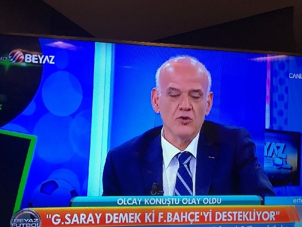 Çünkü birkaç sezon önce sen "2010/2011 sezonu şampiyonu Trabzonspor" deyip, şimdi "Şikeci Trabzon" diye tezahürat yapıyorsun.