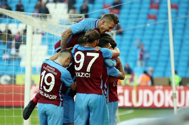 * Trabzonspor zamanında olduğu gibi sadece Trabzon’un değil tüm Karadeniz’in sevgilisi haline haline gelmesini sağlayalım. Karabük’ten, Artvin’e kadar her çocuk Trabzonsporlu doğsun.