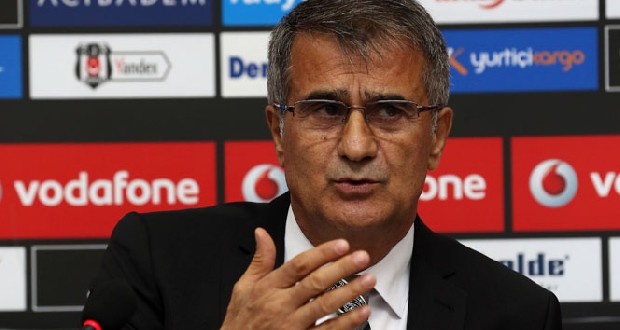 Sezon başında sözleşmesi uzatılan tecrübeli çalıştırıcıya her fırsatta destek olan yönetim, Güneş'in kalmasından yana.