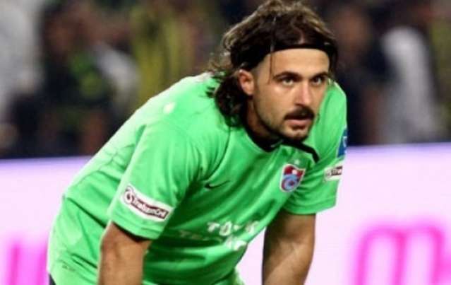 Onur Trabzonspor’da toplamda 22 bin 383 dakika sahada kaldı.