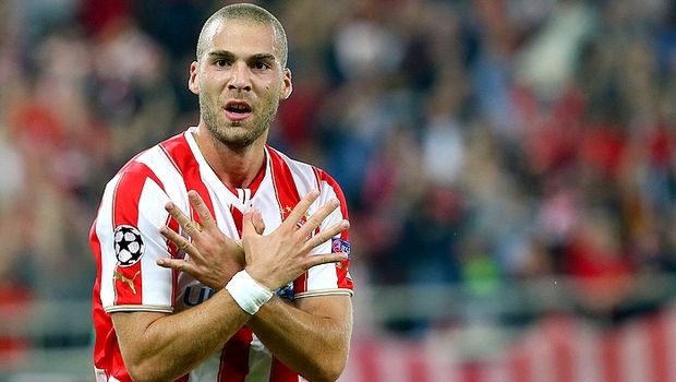 F.Bahçe, Sion’un solak oyun kurucusu Kasami’yle ciddi olarak ilgileniyor. Sion, 4 milyon euro bonservis belirledi. Çetin bir pazarlık süreci var. (Akşam)