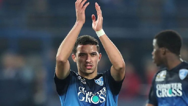Galatasaray transferde İtalya'ya yöneldi... Empoli’nin iki genç orta sahası Traore (19) ve Bennacer’i (21) gözüne kestiren Galatasaray’da, idari menacer Şükrü Hanedar bu hafta İtalya’ya gidecek. Hem kulüple hem de oyuncuların menacerleriyle görüşecek. (Fanatik)