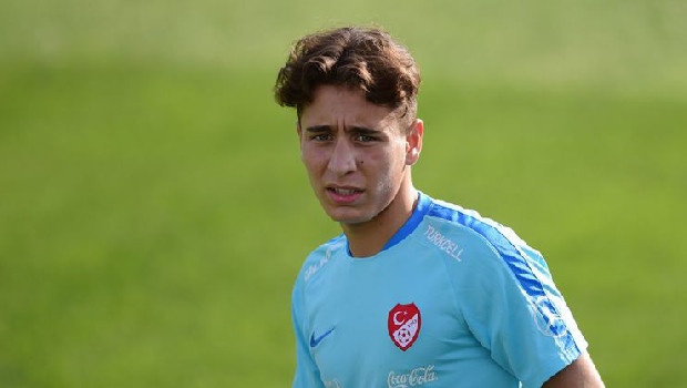 Galatasaray'da flaş bir gelişme yaşandı. Emre Mor için Galatasaray, İspanyol kulübü Celta Vigo'ya herhangi bir bonservis bedeli ödemeyecek. Celta Vigo’da yıllık 2 milyon Euro’ya yakın bir ücret alan 21 yaşındaki futbolcu, Cim Bom’da senelik 1.2 milyon Euro’ya oynayacak. (Fanatik)