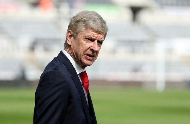 Arsenal patronu Arsene Wenger de Yusuf'u televizyondan bizzat izledi. (Akşam)