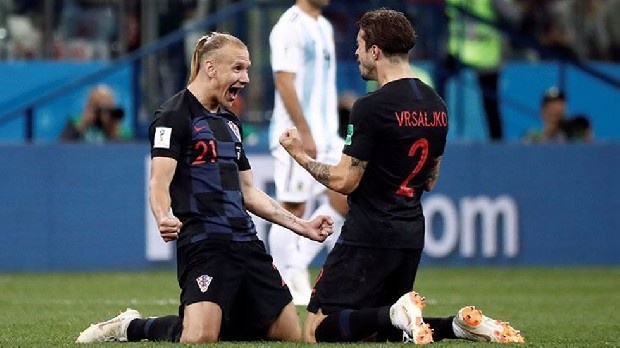 2018 Dünya Kupası'nda Hırvatistan ile çeyrek finale çıkan Domagoj Vida için Beşiktaş, fiyatı yükseltti. Siyah beyazlı ekip transfer pazarlıklarında kapıyı 30 milyon Euro'dan açıyor. (Sabah)