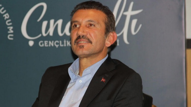 Türk futbolunun efsane kalecisi Rüştü Reçber'e İspanya'dan yoğun destek gelmeye devam ediyor.