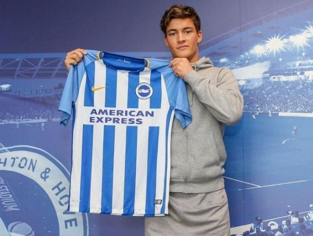 Mathias Normann
Norveçli orta saha Normann, 2017 yılında büyük umutlarla Bodø/Glimt'ten Brighton'a transfer olmuştu. Genç futbolcunun tecrübe kazanmasını isteyen İngiliz ekibi, Normann'ı Ole Gunnar Solskjaer yönetimindeki Molde'ye kiraladı. Norveç ekibinde 17 maça çıkabilen gelecek vaad eden isim Brighton'a geri döndü.
