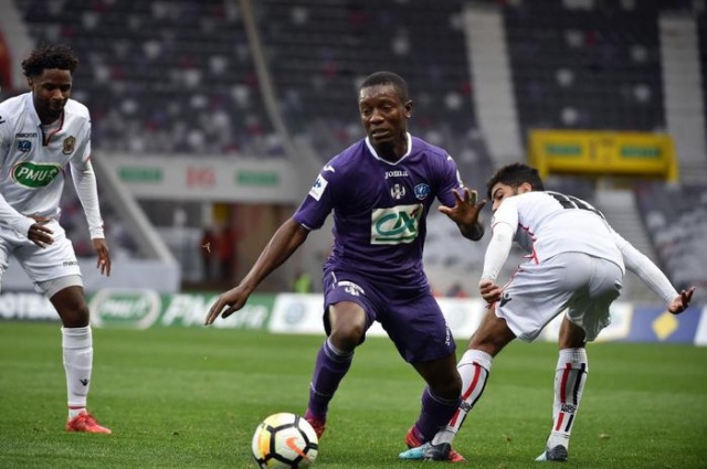 İngiliz ekibinde daha önce olduğu gibi yine yokları oynayan Gradel, Toulouse'a kiralandı ve burada kalmaya karar verdi. İngiltere'de kaybolan, Fransa'da fark yaratan Gradel, son iki sezonda 61 maçta forma giyerken, skora 24 golde katkı verdi.