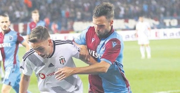 Transfer döneminin sona ermesine 48 saat kaldı, Anadolu takımları transferde atağa kalktı. Kadrosunu güçlendirmek isteyen kulüplerden imza haberleri ardı ardına gelmeye başladı. İşte son gelişmeler...