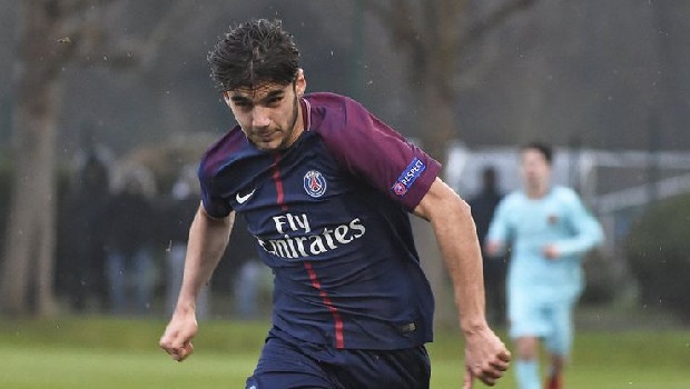 Başakşehir, PSG’nin B Takımı’nda forma giyen ve rezerv ligde gol kralı olan Metehan Güçlü'nün peşine düştü. (Fanatik)