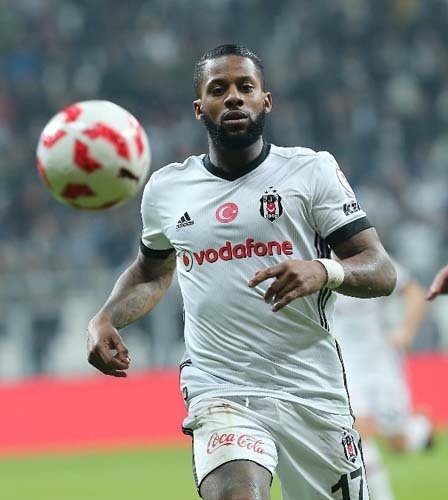 4- Lens'in menajerinin İstanbul'a davet edilerek kendisine takım bulmasının istenmesi.