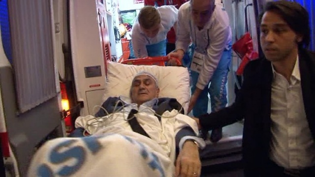 Hepimiz bundan sonra tribünlerden bir toz parçası bile atılsa tepki göstermeliyiz. Hepimiz ayağa kalkmalıyız. Kimse bunu atamaz, bizler de bunu attırmayacağız. Bunun için çalışmalıyız" diyerek sözlerini tamamladı.