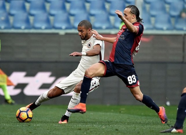 Siyah beyazlı yönetimin önümüzdeki günlerde İtalya'ya giderek transfere son noktayı koyması beklenirken 28 yaşındaki oyuncunun da Beşiktaş'a gelmeye sıcak baktığı öğrenildi. Haberde Beşiktaş'ın, Bruno Peres transferi için menajer Ahmet Bulut'u görevlendirdiği belirtildi.