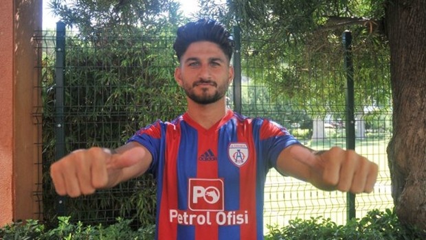 Spor Toto 1'inci Lig ekiplerinden Altınordu, satış listesine konulan Kerim Avcı'nın yerini doldurmak için Hollanda ekibi Den Bosch'da forma giyen gurbetçi 10 numara Muhammed Mert ile anlaştı.