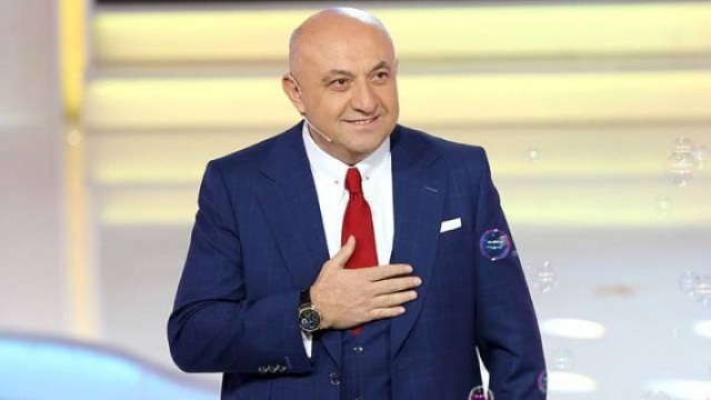 Her stadyumda bu görültü var. Bunlar mazeret değil. (Aykut Kocaman'ın Vodafone Park'la ilgili açıklamalarıyla ilgili olarak) Aykut Kocaman en büyük sorun; senin takımın kalitesiz. Sezon öncesi göndermek istediğin Aatif'tan bir şeyler bekliyorsun.