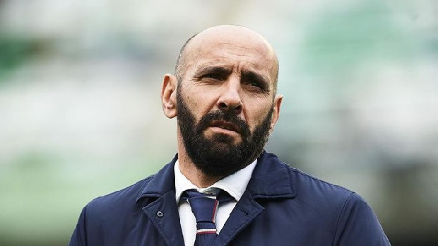 Galatasaray'ın transfer etmek istediği Banega için resmi açıklama... Galatasaray'ın kadrosuna katmak için düğmeye bastığı Banega konusunda, Sevilla’nın sportif direktörü Monchi ilk açıklamayı yaptı: “Burada mutlu. Kısa vadede ayrılık görünmese de hiçbir şey garanti değil” dedi. Bu arada Galatasaray'ın Banega için 4 milyon Euro'yu gözden çıkardığı öğrenildi. (Fanatik)
