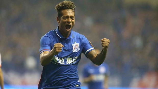 Shenhua ile sözleşmesini feshetmek üzere olan Guarin’e yeni kulüp arayan menajeri, Beşiktaş ile temasa geçti. Transferde son karar Abdullah Avcı’nın... (Takvim)