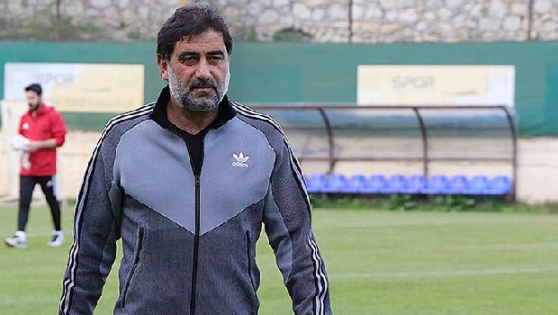 1 Haziran 2018 tarihinde Karadeniz ekibinde teknik direktör koltuğuna oturan ve “Ben buranın acısında, hamurunda, mayasında varım” diyen Ünal Karaman yanıltmadı, Başkan Ahmet Ağaoğlu’nun da güvenini boşa çıkartmadı.