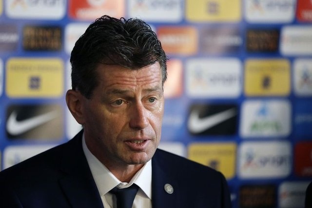 "SKIBBE BANA ÇOK ŞEY KATTI"
"17 yaşında profesyonel oldum. Bütün klasmanlarda oynadım. Michael Skibbe zamanında biraz şanssız bir zamanda profesyonel oldum. Önümde 3-4 tane kendi ülke Milli Takım'ın da oynayan oyuncular vardı. Skibbe'nin bana kattığı çok şey var."