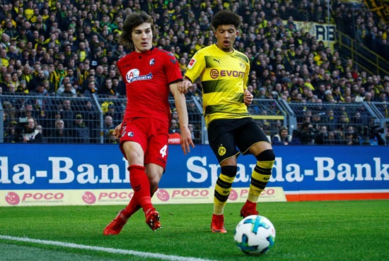 Arsenal'in de yakından izlediği bu görüşmelerin kısa sürede sonuçlanması bekleniyor. Öte yandan, İngiliz basınında, Arsenal'in 30 milyon sterlin değerinde bir parayı gözden çıkardığı ve teklif konusunda en güçlü takım olduğunu da bildirildi.