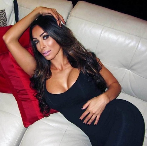 Spor dünyası ile yakın ilişki içerisinde olan ikiliden Jamila Sozahdah'ın bir dönem Samir Nasri ile sevgili olması da şüpheleri artırıyor.