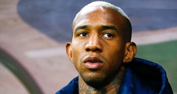 Spor Toto Süper Lig’de şampiyonluk hesapları yapan Beşiktaş’ın yıldız oyuncusu Anderson Talisca ile ilgili transfer iddiaları sürüyor.