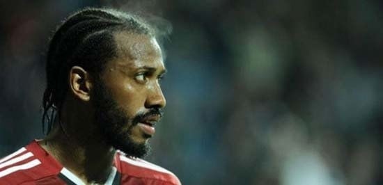 MANUEL FERNANDES
Benfica'dan Valencia'ya: 18 milyon Euro
Valencia'dan Beşiktaş'a: 3 milyon Euro
ZARAR: 15 MİLYON EURO