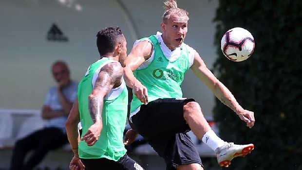 Bir süre önce Vida için teklif yapan Monaco, Hırvat futbolcu için yeniden devreye girdi. Fransız kulübünün bu hafta Beşiktaş’ın kapısını çalması bekleniyor. (Takvim)