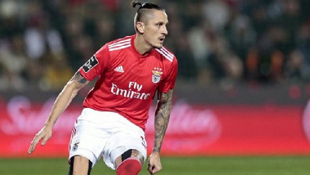 Portekiz’in O Jogo Gazetesi, Benfica’nın, Fenerbahçe’nin transfer listesinde yer alan Ljubomir Fejsa’nın ayrılmasına yeşil ışık yaktığını yazdı.