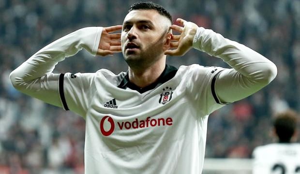 LECCE Kulübü Başkanı Saverio Sticchi Damiani’den Burak Yılmaz ve Ertuğrul Ersoy’la ilgili fl aş bir transfer açıklaması geldi: Sportif direktörümüz Meluso, Burak Yılmaz ve Ertuğrul Ersoy’u transferleri için çalışıyor. (Akşam)