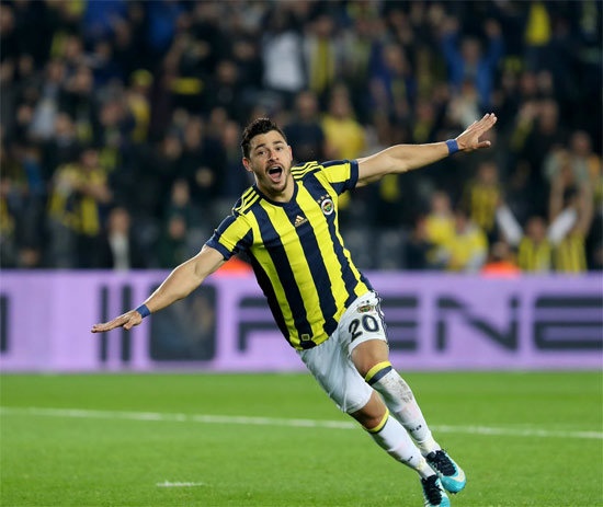 Giuliano
Fenerbahçe'nin en önemli oyuncularından biri olduğunu sahada kanıtlayan Giuliano, yaz aylarında Dünya Kupası kadrosuna kendisini atabilmesi durumunda transfer piyasasında ilgi çeken oyunculardan biri olabilir.