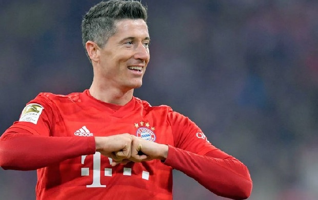 2. Robert Lewandowski, Bayern Münih – 38 (35 gol ve 3 asist)